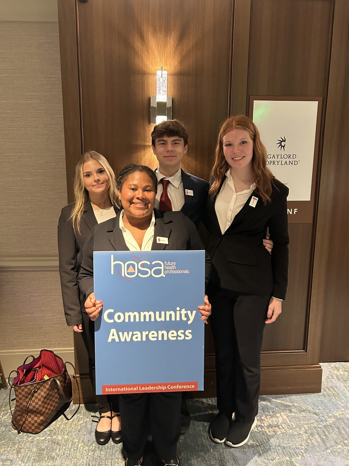 Jackson and Bardstown HOSA members at the HOSA International Leadership Conference